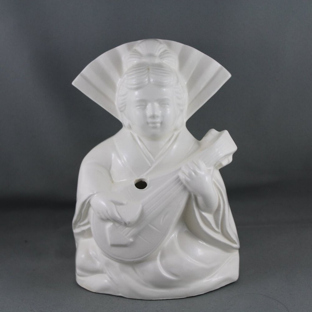 Vintage Benihana Mug - Geisha playing Biwa - Ceramic Mug